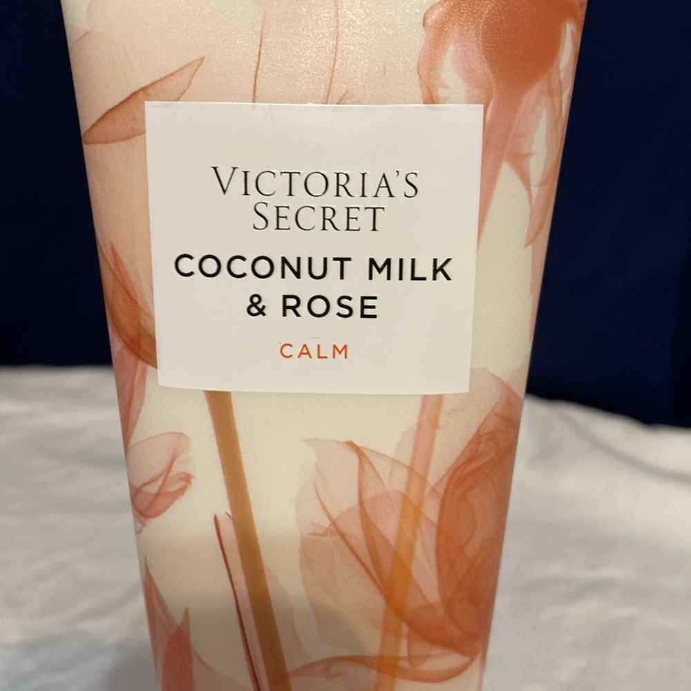 Victoria’s Secret 24 hour moisture lotion 8 oz coconut milk & rose  calm NWT - Picture 2 of 5